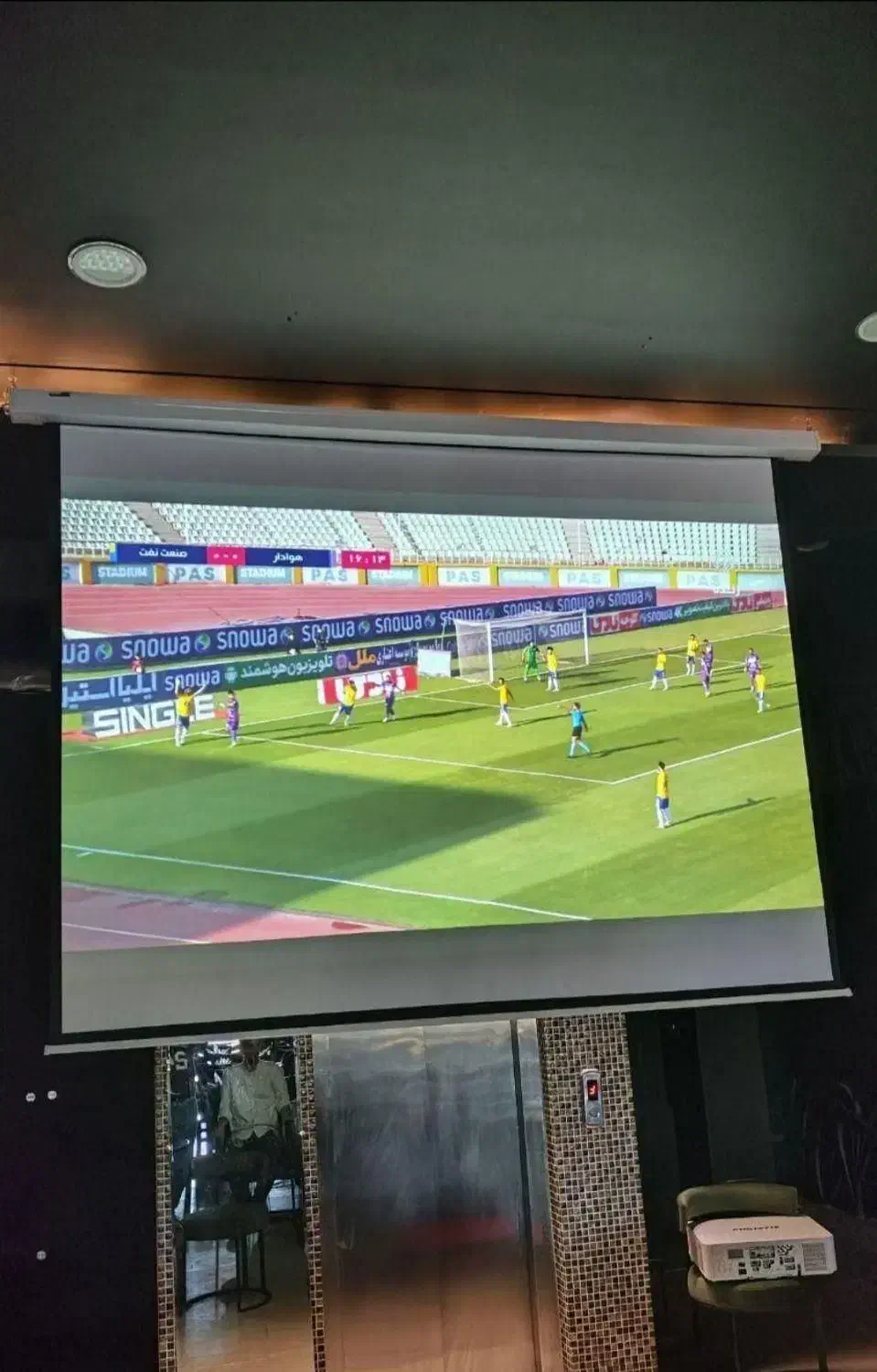 اجاره ویدیو پروژکتور کیفیت بالا