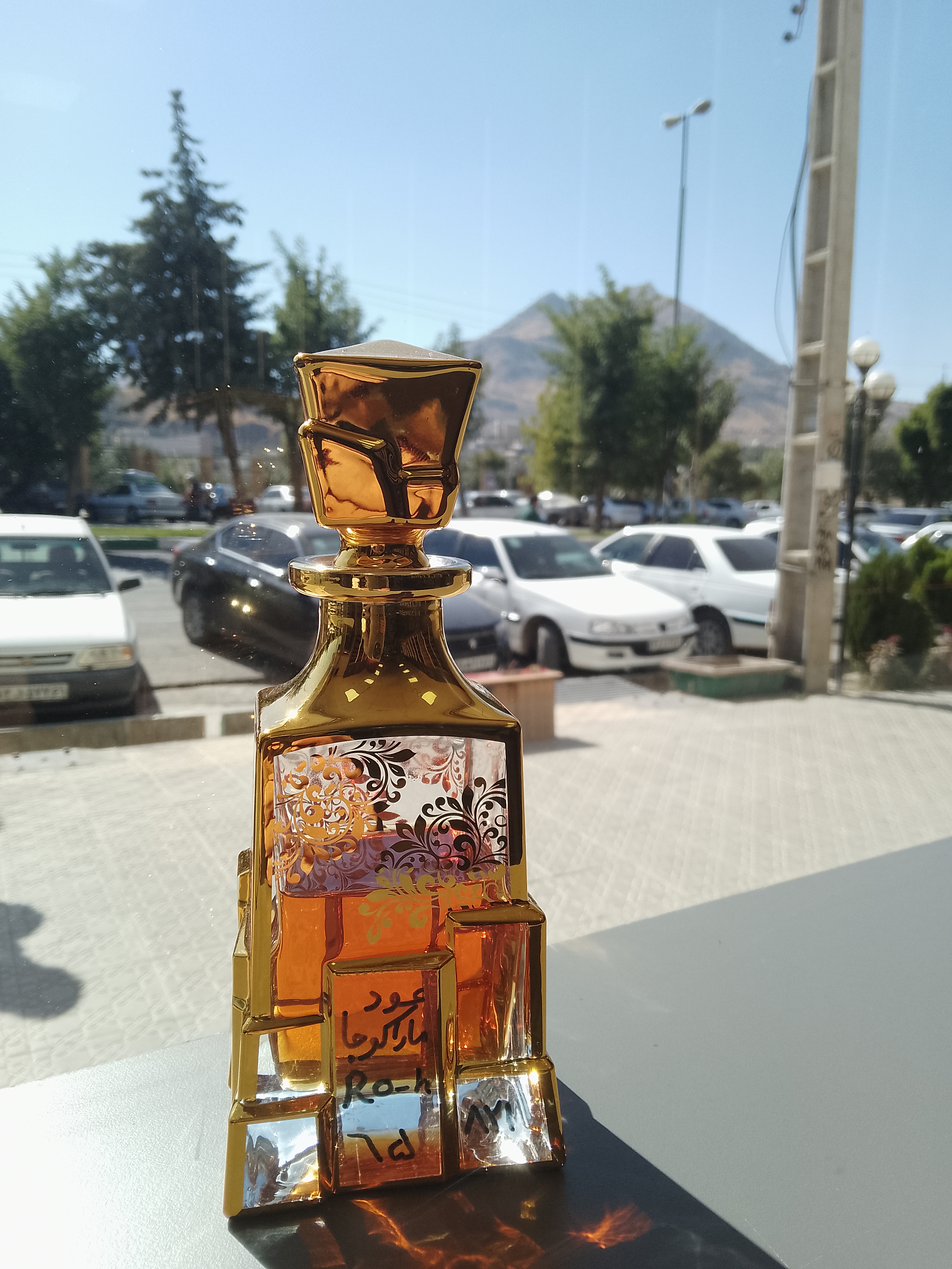 عطر گرِمی عود ماراکوجا _ رایحه ای قوی و ماندگار