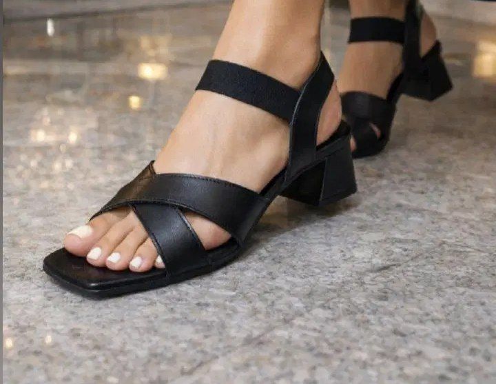 صندل زنانه پاشنه دار ( فقط عمده)